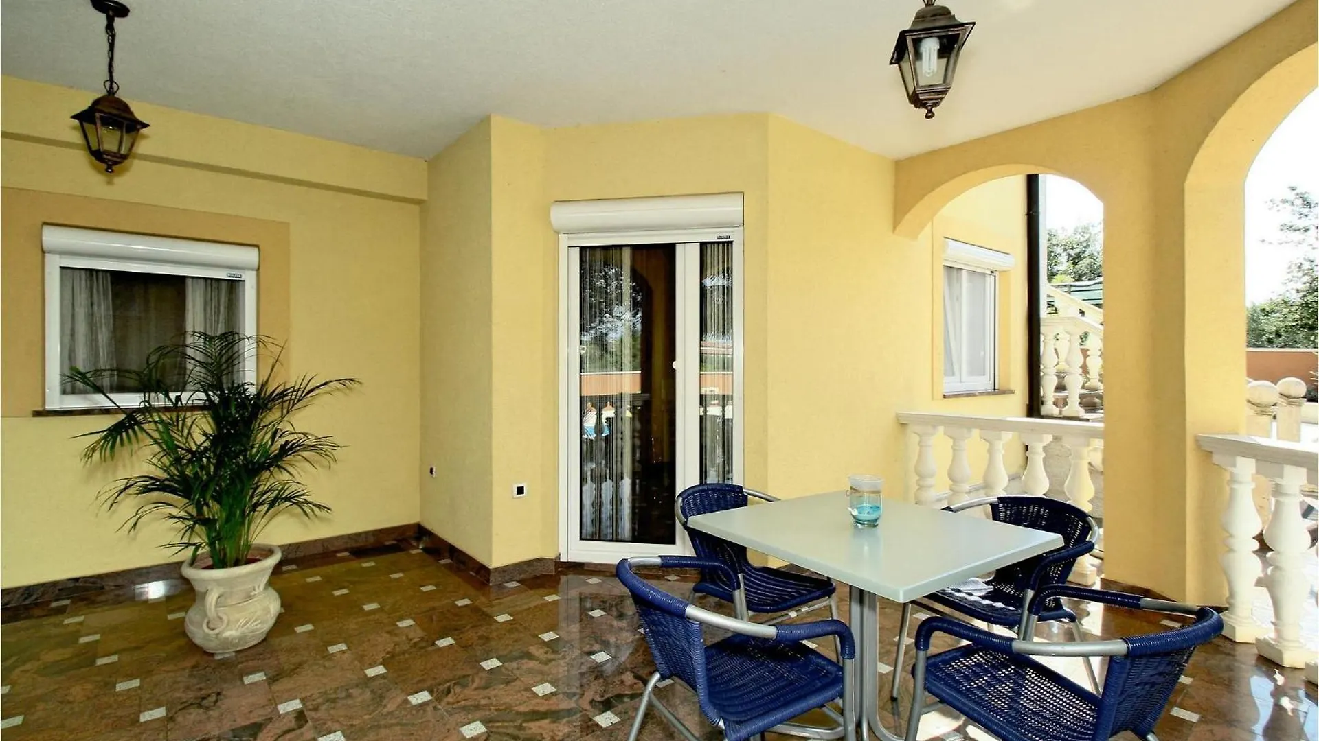 2 Bedroom Nice Apartment In Porec 0*,